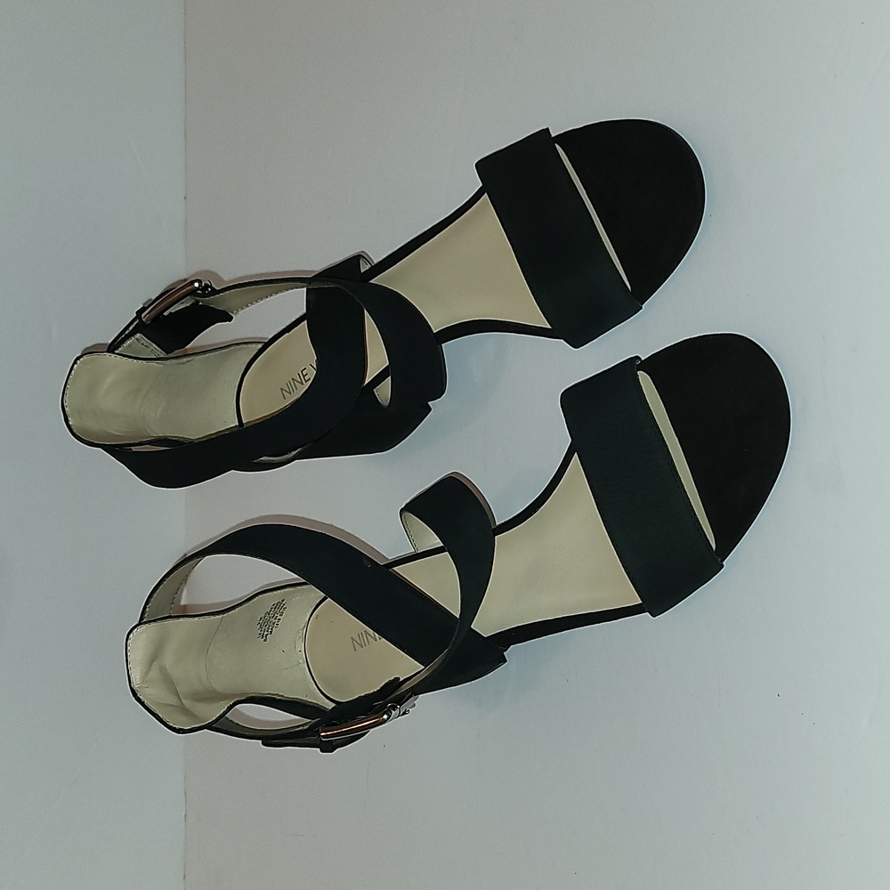 Nine West Black ankle strap block heel size 9 M